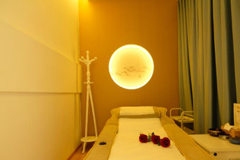 深圳宝安日式指压的寂静美学：在按压中听见雪落的声音